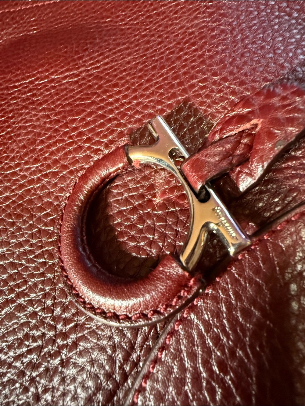 Salvatore Ferragamo Burgundy Pebbled Leather Shoulder Bag - Picture 3 of 7